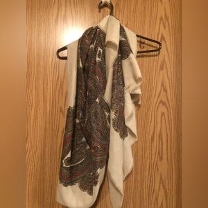 Paisley Patterned Pagmina